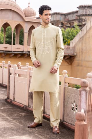 AMIT ARORA Floral Metal Work Kurta With Aligadi Pant 