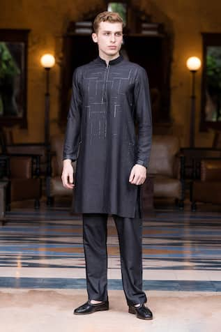 AMIT ARORA Metal Work Kurta With Aligadi Pant 