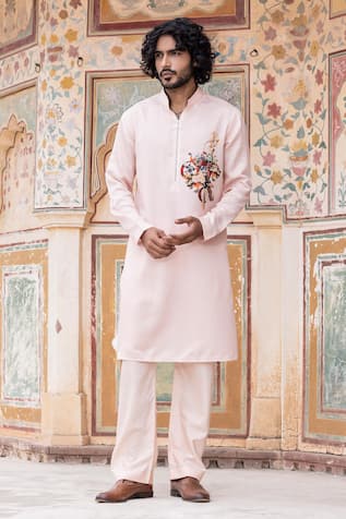 AMIT ARORA Floral Bouquet Print Kurta With Aligadi Pant 