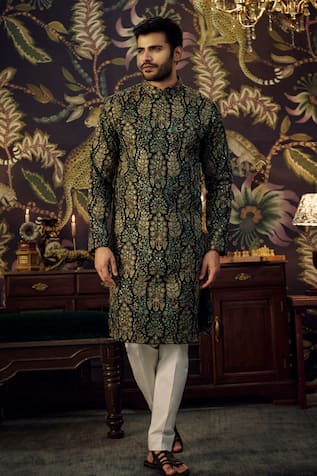 Kasbah Chikankari Floral Embroidered Kurta 