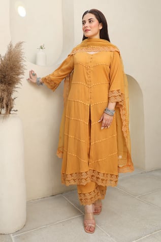 ASRUMO Sunshine Bliss Lace Embellished Kurta Pant Set 