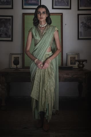 Swatti Kapoor Hand Woven Maahi Pre-Draped Saree 