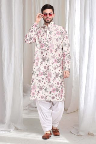 Aham-Vayam Pushp Embroidered Kurta With Patiyala 