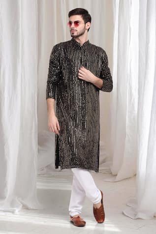 Aham-Vayam Swarnakalaa Embroidered Kurta With Churidaar 