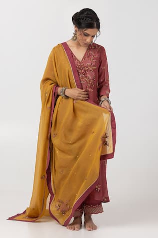 Pants and Pajamas Sequins Thread Embroidered Dupatta 