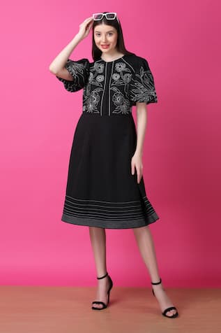 Day Dream Embroidered Dress 