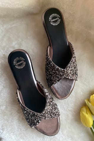 Cutdana Embroidered Wedges 