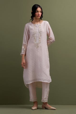 Resham Embroidered High Low Kurta With Pant 
