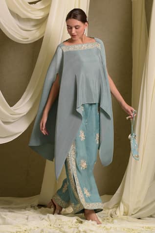 Tasuvure Indes Reyna Gara Glazed Pleated Cape With Slit Pant 