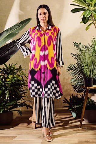 Rainas Stripe Pattern Sleeve Kurta With Pant 