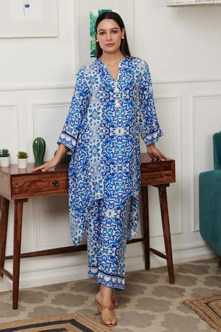 Rainas Ambrosia Print Kurta With Pant 