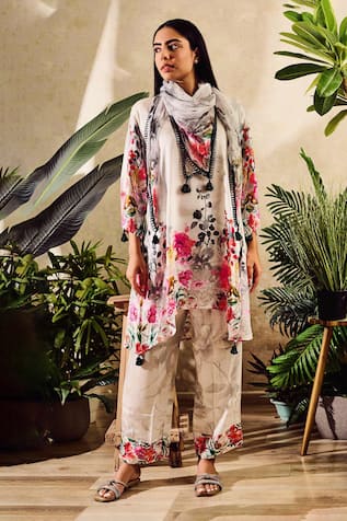 Rainas Hibiscus Garden Print Kurta Pant Set 