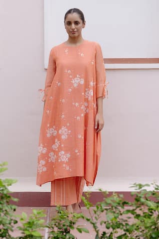 Vaayu Floral Thread Embroidered Dress 