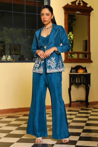 Ajiesh Oberoi Vaani Deer Motif Embroidered Jacket Pant Set 