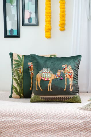 Royal Opulence Camel Print Cushion Cover 2 Pcs Set 