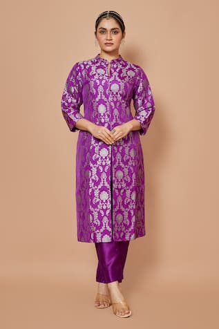 Pinki Sinha Banarasi Silk Woven Kurta With Pant 