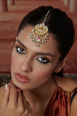 Paisley Pop Kundan & Pearl Embellished Maangtikka 