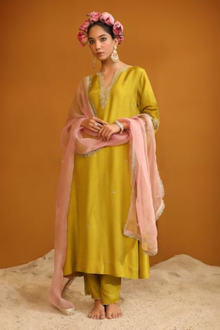 Omana By Ranjana Bothra Shehnaz Zari Embroidered Floral Kurta Pant Set 