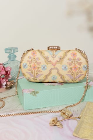 Avira Floral Embroidered Clutch 