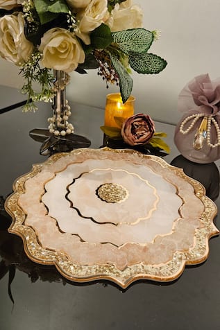 Flower Carved Placemat 