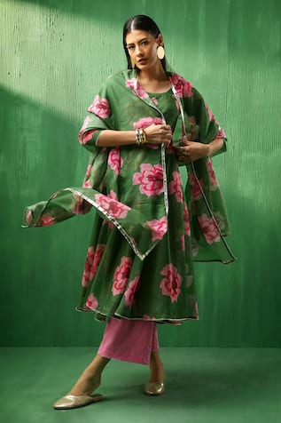 Pomcha Jaipur Rose Pattern Anarkali Pant Set 