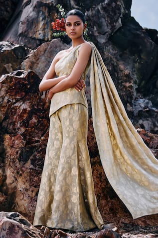 The Whole Nine Yards Avani Floral Woven Kurta & Sharara Set 