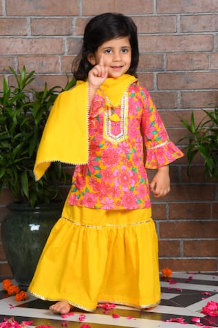 APRICOTKIDS Floral Blossom Print Kurta Lehenga Set 