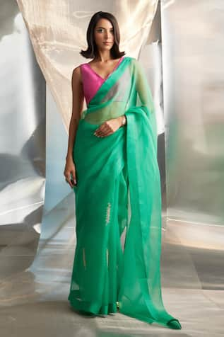 Charkhee Placed Embroidered Saree With Contrast Blouse 