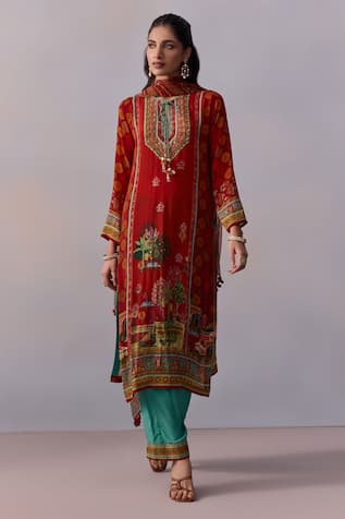 Kalista Siah Scenic Mughal Print Kurta Pant Set 