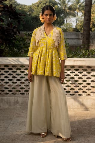 Paulmi and Harsh Vintage Bloom Print Peplum Kurti With Palazzo Pant 