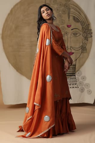 arpita sulakshana Hand Embroidered Kurta Gharara Set 