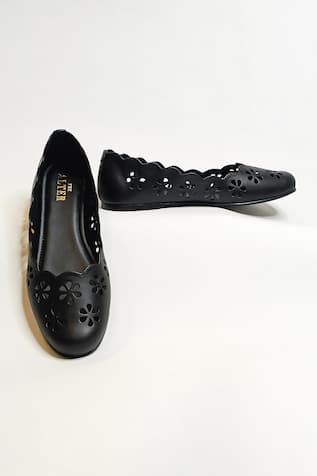 Cutwork Round Ballerinas 