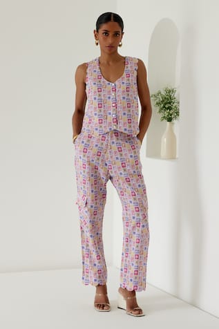 Sage Saga Riviera Linen Printed Waistcoat With Cargo Pant 