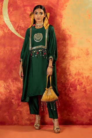 PRAHNAAYA Masbah Kurta With Pant 