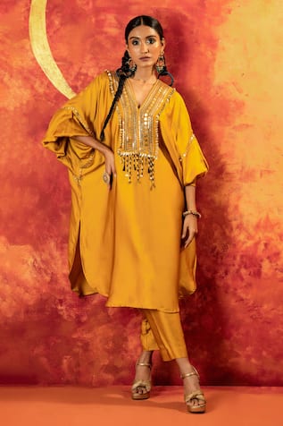 PRAHNAAYA Sequin Embroidered Yoke Kurta With Straight Pant 