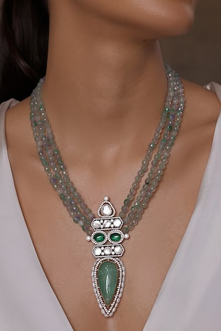 Tear Drop Shaped Pendant Necklace 