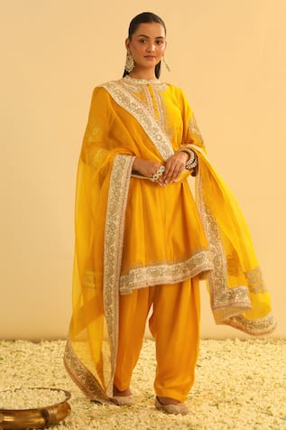 Sheetal Batra Amani Embroidered Kurta Salwar Set 