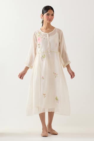 TATWA Floral Appliqued Kurta 