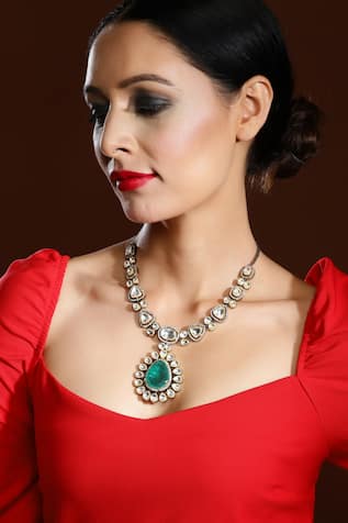 Carved Stone Embellished Pendant Necklace 