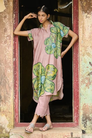 AAMRA BY LAVANYA Sandrose Kalamkari Floral Shirt Kurta With Pant 