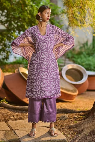 AAMRA BY LAVANYA Bandhani Print Kaftan & Pant Set 