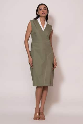 Veera Wear Contrast Collar Sleeveless Dress 