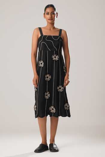 Atbw 3D Flower Detailed Dress 