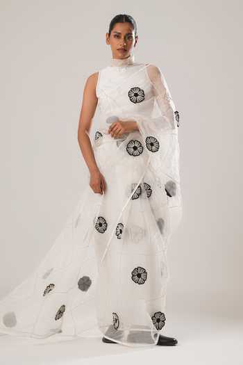 Atbw Flower Detailed Saree 