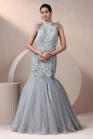 Chaashni by Maansi and Ketan Feather Detailed Shoulder Embellished Gown 