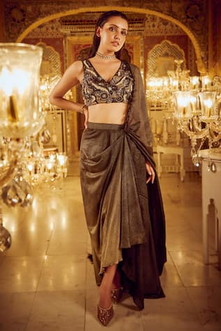 Nikita Vishakha Ombre Pre-Draped Saree With Blouse 