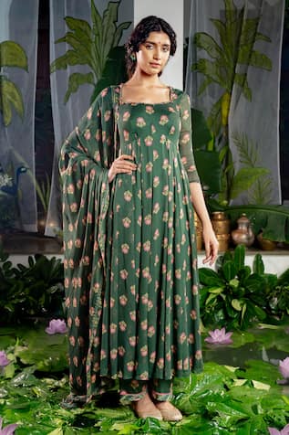 Baise Gaba Anshika Carnation Bloom Print Anarkali Set 