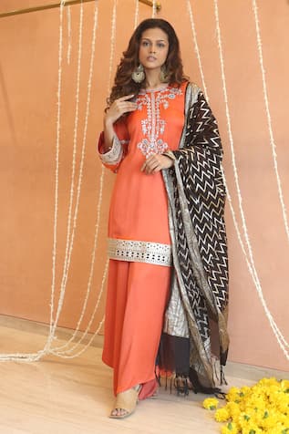 Izzumi Mehta Gota Embroidered Yoke Kurta & Asymmetric Pant Set 