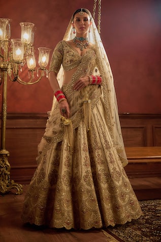 Kalighata Aakruti Floral Scallop Embroidered Bridal Lehenga Set 