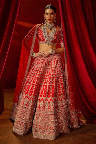 Kalighata Aradhya Floral Checkered Embroidered Lehenga Set 